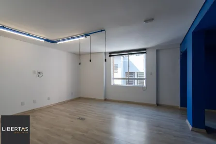 Sala Comercial com 6 Quartos à venda, 58m² no Independência, Porto Alegre