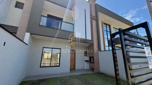 Sobrado com 3 Quartos à venda, 102m² no Cohapar, Guaratuba
