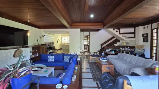 Casa de Condomínio com 3 Quartos à venda, 203m² no Granja Guarani, Teresópolis