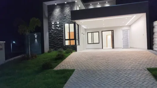 Casa de Condomínio com 3 Quartos à venda, 138m² no Novo Mundo, Várzea Grande