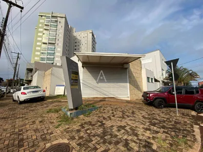Sala Comercial para alugar, 300m² no Centro, Cascavel