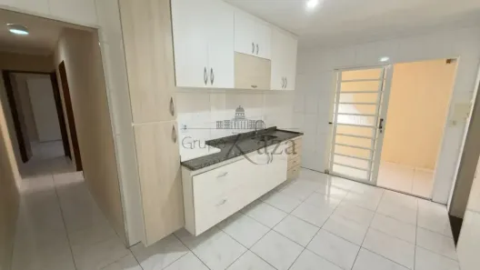 Casa com 2 Quartos à venda, 101m² no Conjunto Residencial Trinta e Um de Março, São José dos Campos
