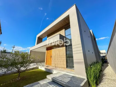 Casa com 3 Quartos à venda, 326m² no Água Verde, Jaraguá do Sul
