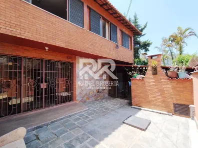 Casa de Condomínio com 5 Quartos à venda, 250m² no Alto, Teresópolis