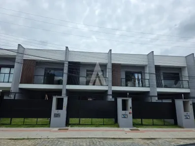 Casa com 3 Quartos à venda, 146m² no Glória, Joinville