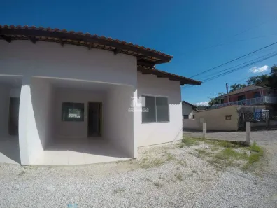 Casa com 2 Quartos para alugar, 70m² no São Pedro, Guabiruba