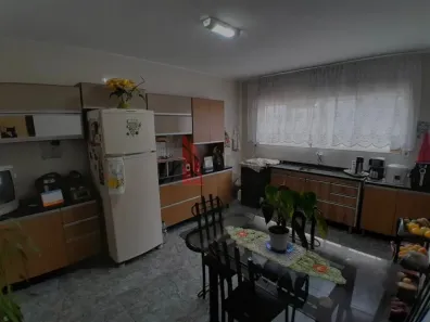 Casa com 3 Quartos à venda, 223m² no Vila Lavínia, Mogi das Cruzes