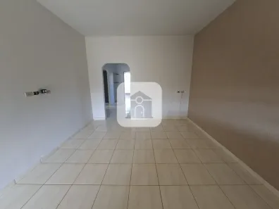 Casa com 3 Quartos para alugar, 180m² no Brasil, Uberlândia