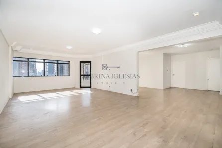 Apartamento com 3 Quartos à venda, 194m² no Água Verde, Curitiba