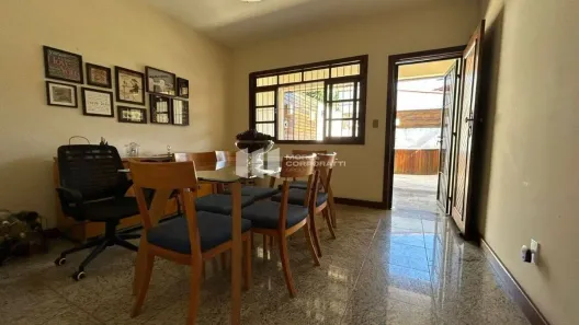 Casa com 3 Quartos à venda, 300m² no Mata da Praia, Vitória