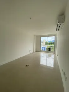 Sala Comercial para alugar, 30m² no Taquara, Rio de Janeiro