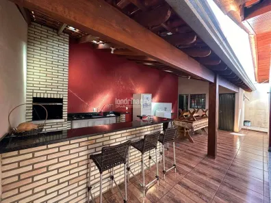Casa com 3 Quartos à venda, 160m² no Jardim Continental, Londrina