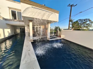 Sobrado com 4 Quartos à venda, 900m² no Taboão, Mogi das Cruzes