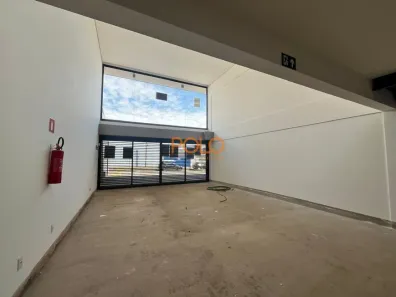 Ponto Comercial para alugar, 151m² no Santa Mônica, Uberlândia