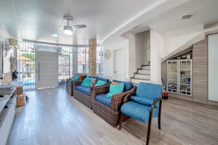 Casa com 3 Quartos à venda, 230m² no Cristal, Porto Alegre