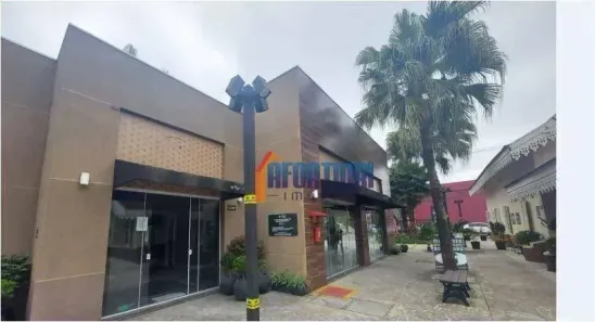 Ponto Comercial para alugar, 187m² no São Lourenço, Curitiba