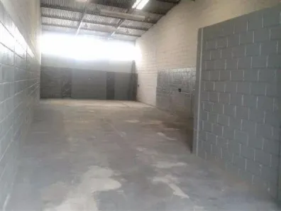 Galpão/Depósito/Armazém à venda, 310m² no Jardim Europa, Sorocaba
