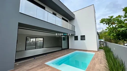 Casa com 3 Quartos à venda, 214m² no Metropol, Criciúma
