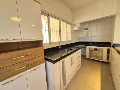 Casa com 4 Quartos à venda, 260m² no Jardim Acapulco, Marília