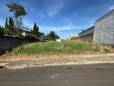 Lote/Terreno à venda, 644m² no Vila Moreira, Botucatu