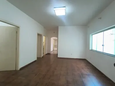 Casa com 3 Quartos para alugar, 200m² no Rio Negro, Sabará