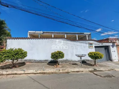 Casa com 4 Quartos à venda, 200m² no Cachoeira, São José da Lapa