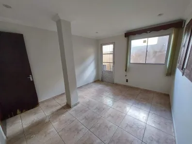 Casa com 1 Quarto para alugar, 50m² no Parque Duval de Barros, Contagem