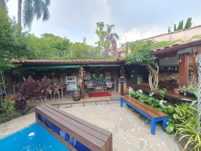 Casa com 3 Quartos à venda, 260m² no Vila Madalena, São Paulo