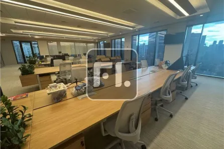 Sala Comercial para alugar, 2000m² no Vila Olímpia, São Paulo