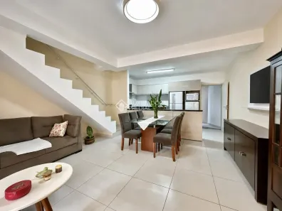 Casa com 3 Quartos para alugar, 127m² no Rio Tavares, Florianópolis