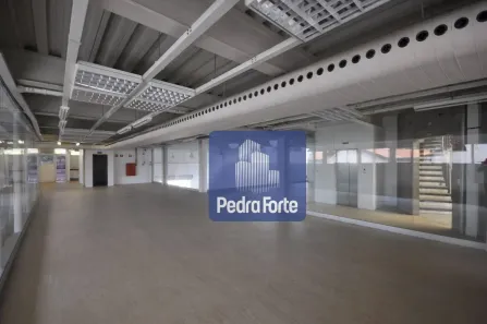 Prédio Comercial para alugar, 1970m² no Água Branca, São Paulo