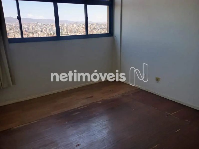 Apartamento com 3 quartos — Carlos Prates, Belo Horizonte