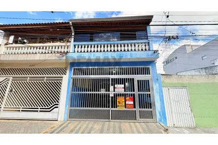 Sobrado com 3 Quartos à venda, 200m² no Parque Maria Domitila, São Paulo