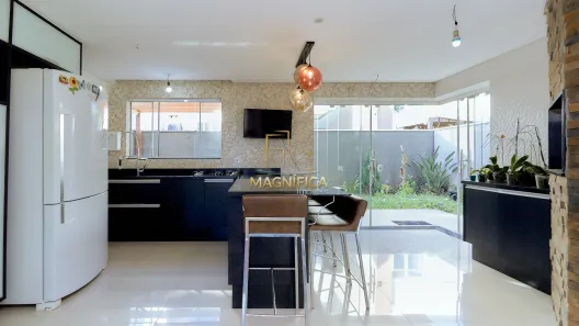 Casa de Condomínio com 3 Quartos à venda, 200m² no Santa Quitéria, Curitiba