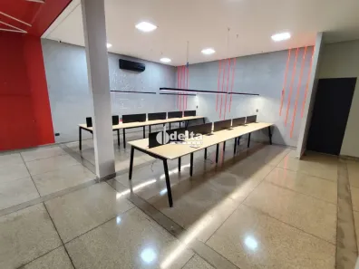 Ponto Comercial para alugar, 120m² no Lagoinha, Uberlândia