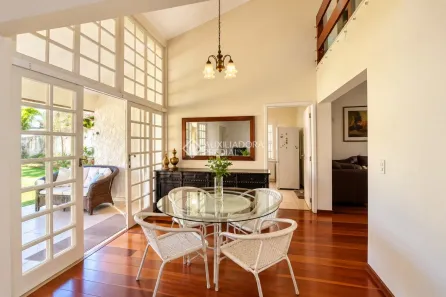 Casa com 3 Quartos à venda, 222m² no Lagoa da Conceição, Florianópolis