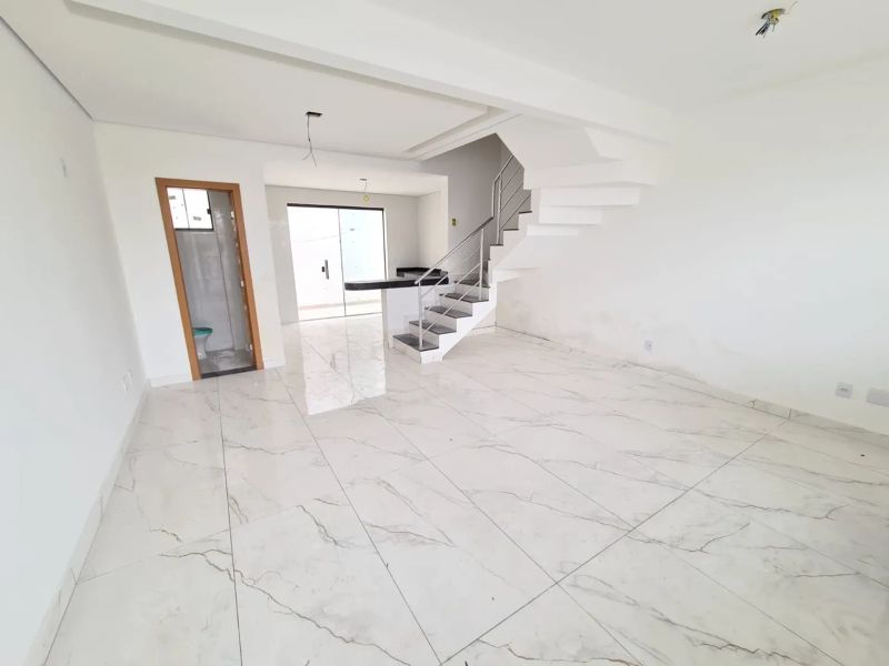 Casa com 3 quartos — Rio Branco, Belo Horizonte