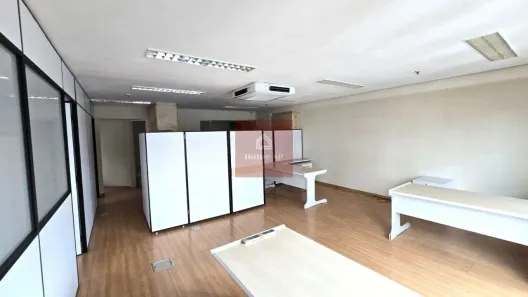 Sala Comercial à venda, 91m² no Santo Amaro, São Paulo