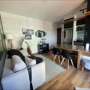 Apartamento com 1 Quarto para alugar, 40m² no Centro, Florianópolis