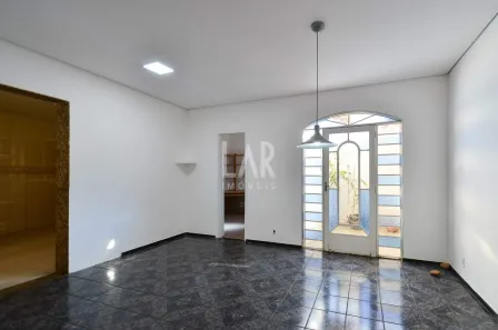 Ponto Comercial com 5 Quartos à venda, 180m² no Nova Suíssa, Belo Horizonte