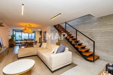 Casa com 3 Quartos à venda, 174m² no Água Verde, Curitiba