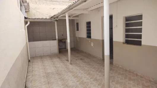 Casa com 1 Quarto para alugar, 40m² no Jardim Míriam, Suzano