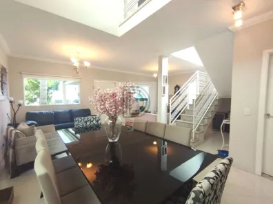Casa de Condomínio com 3 Quartos à venda, 200m² no Jardim Belizário, Cotia