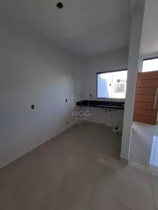 Casa com 2 Quartos à venda, 61m² no Jardim Moema, Londrina