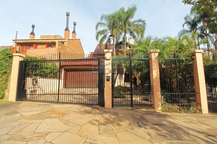 Casa com 4 Quartos à venda, 381m² no Chácara das Pedras, Porto Alegre