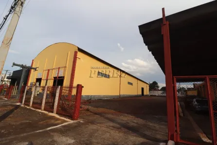 Galpão/Depósito/Armazém para alugar, 2000m² no Paulista, Londrina