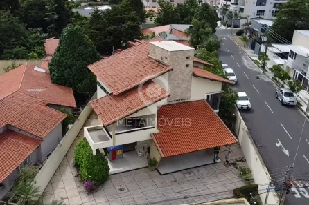 Imóvel Comercial com 5 Quartos à venda, 360m² no Jóquei, Teresina