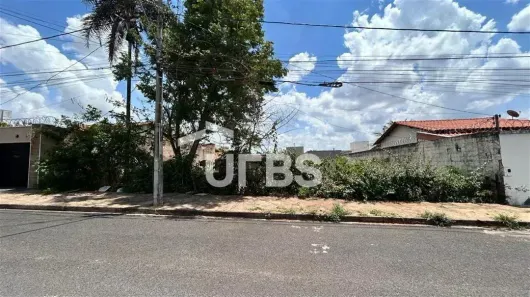 Lote/Terreno à venda, 500m² no Granada, Uberlândia