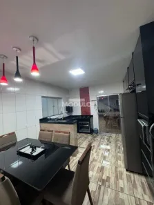 Casa com 3 Quartos à venda, 230m² no São Jorge, Uberlândia