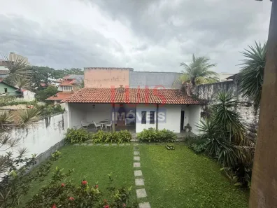 Casa com 3 Quartos à venda, 300m² no Piratininga, Niterói